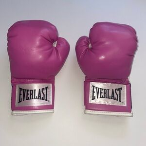 Pink Everlast Boxing Gloves Martial Arts